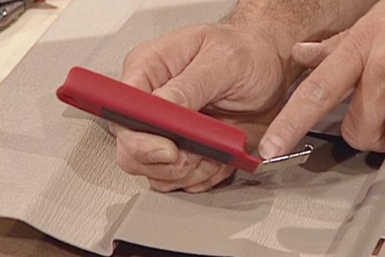 How To Repair Vinyl Siding (Quick & Easy Patch Repair) Making This Home